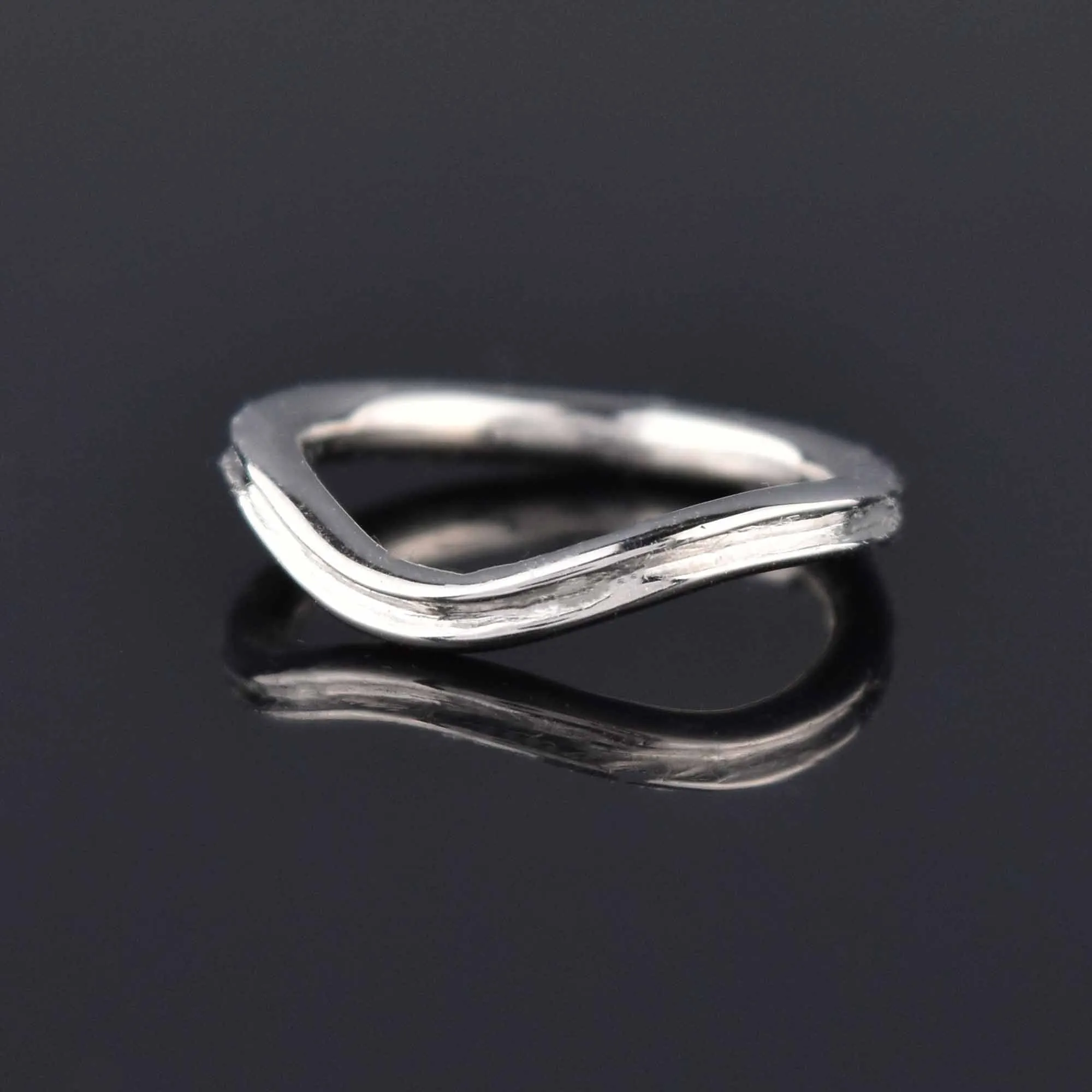 14K White Gold Chevron Band Ring