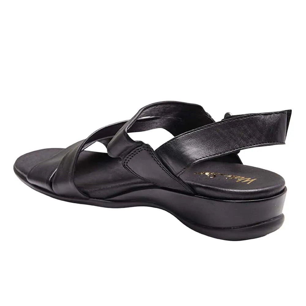 Caine Sandal in Black Leather