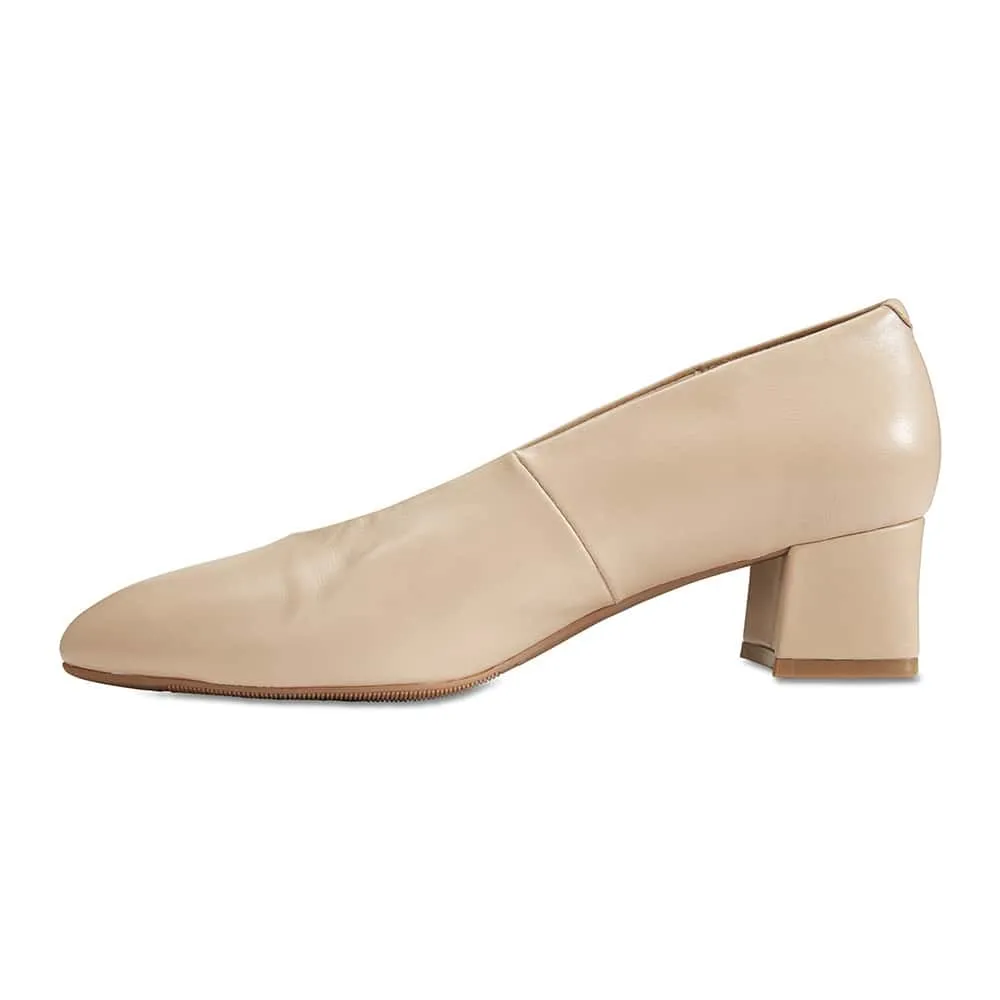 Carmen Heel in Nude Leather