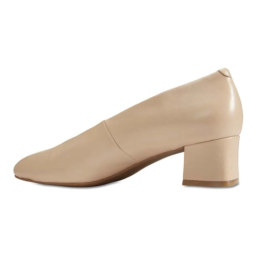 Carmen Heel in Nude Leather