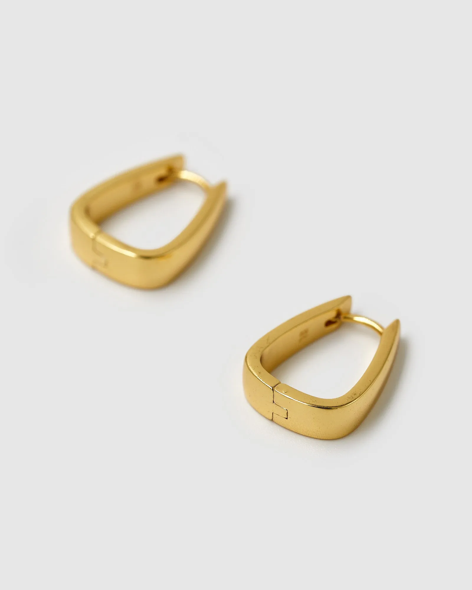 Uma Drop Sleeper Earrings