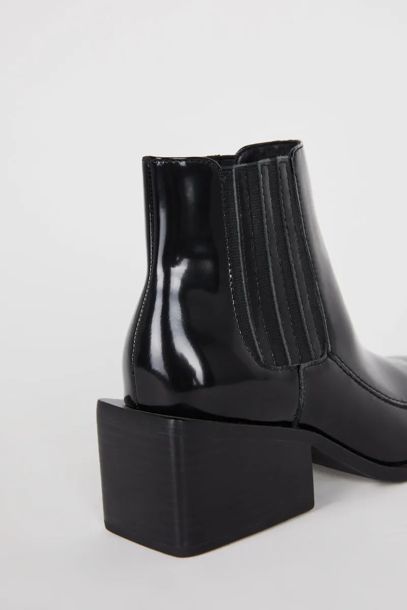 UPSIDE BOX LEATHER ANKLE BOOT