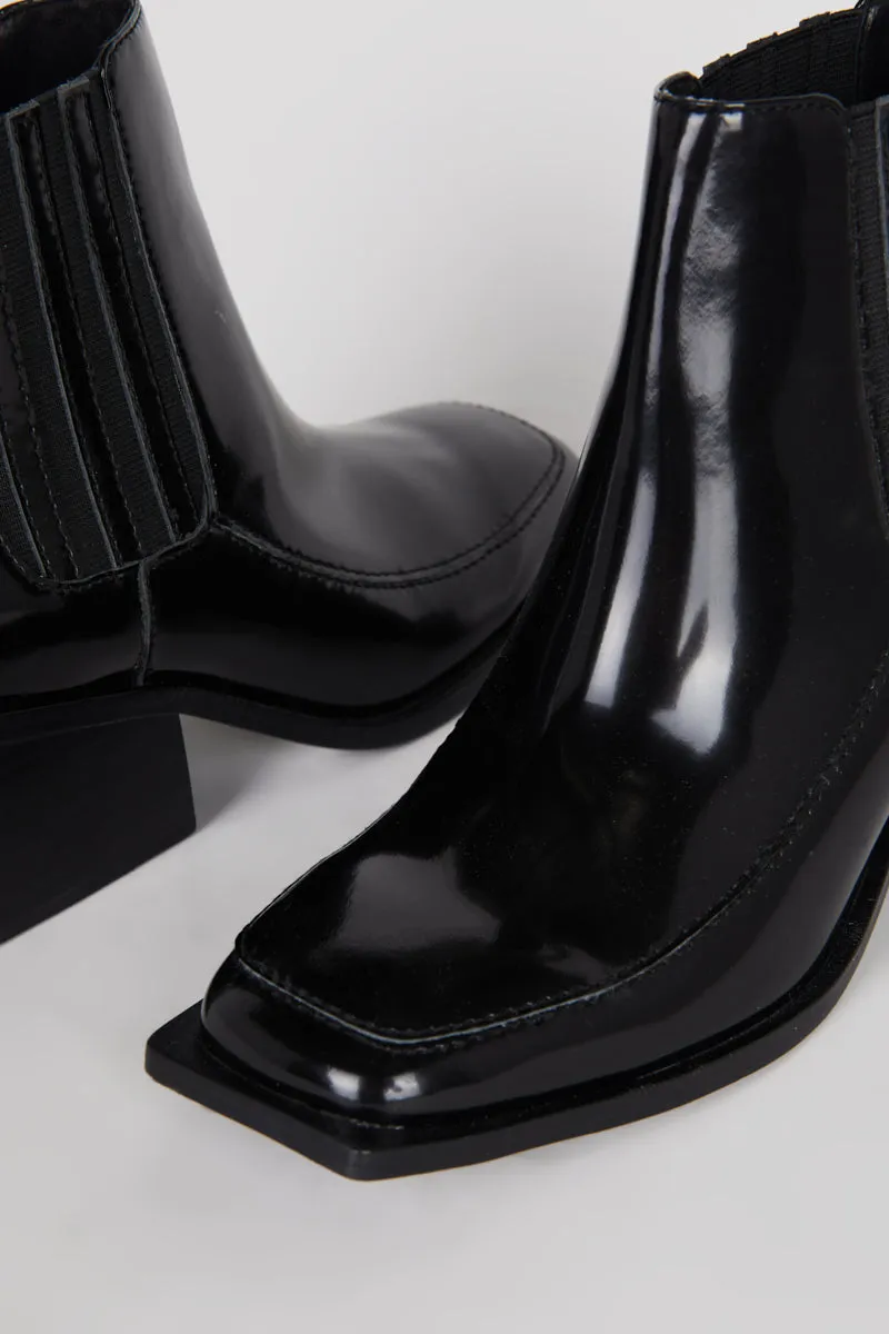 UPSIDE BOX LEATHER ANKLE BOOT