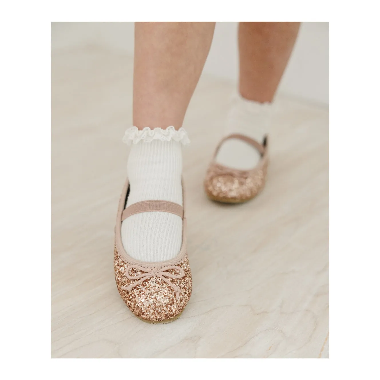 Victoria Sparkle Glitter Flat